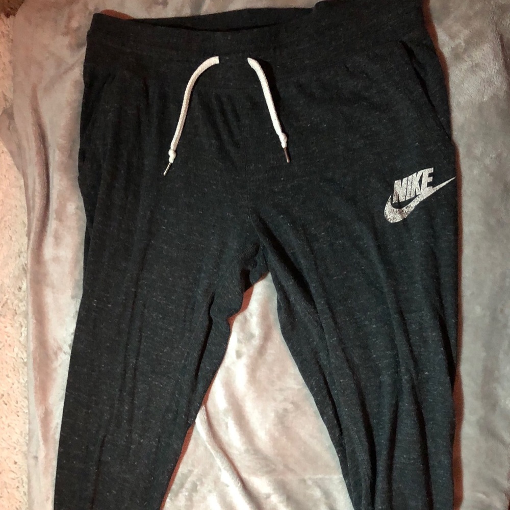 Nike Capri Joggers